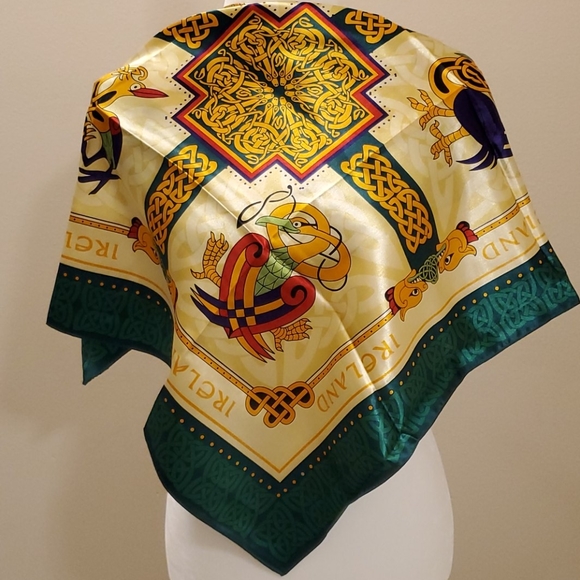 Scarf - Picture 3 of 5